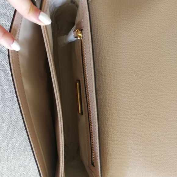 SOLD Tory Burch Kira Shoulder Bag - Picture 5 of 9